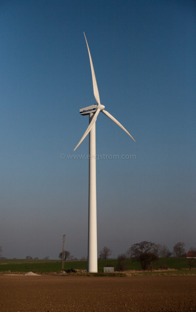 JE_72484, Vestas vindkraftverk på jordbruk, Jonas Engström